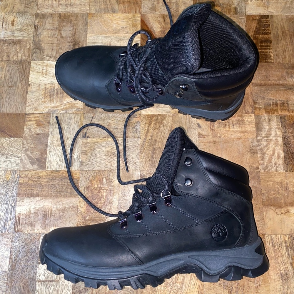GENTLY USED Timberland Boots
